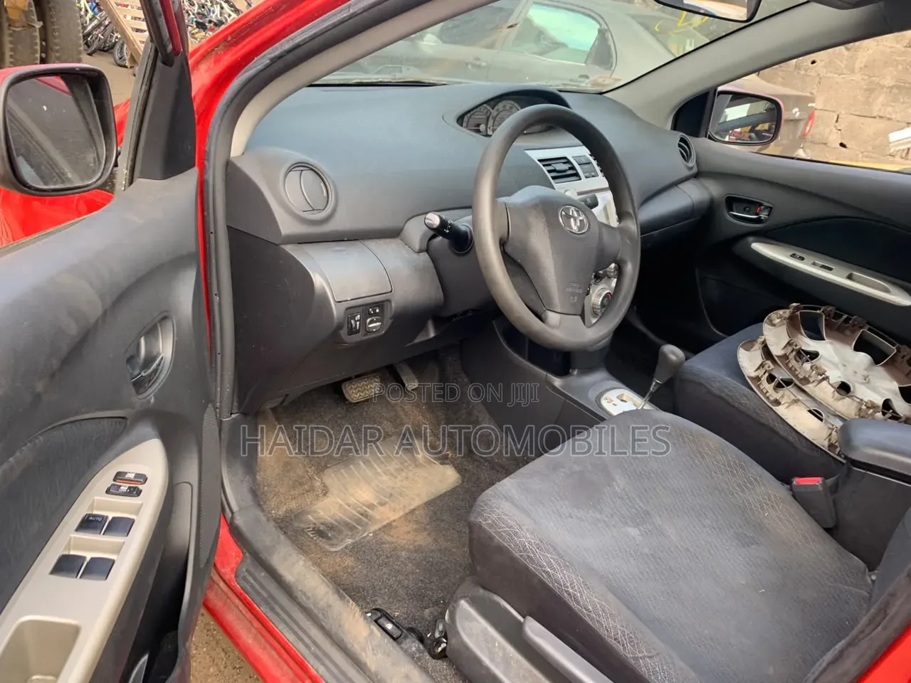 Toyota Yaris 2009 Maroon