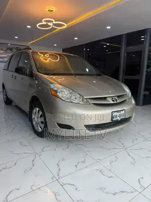 Toyota Sienna CE AWD 2006 Silver