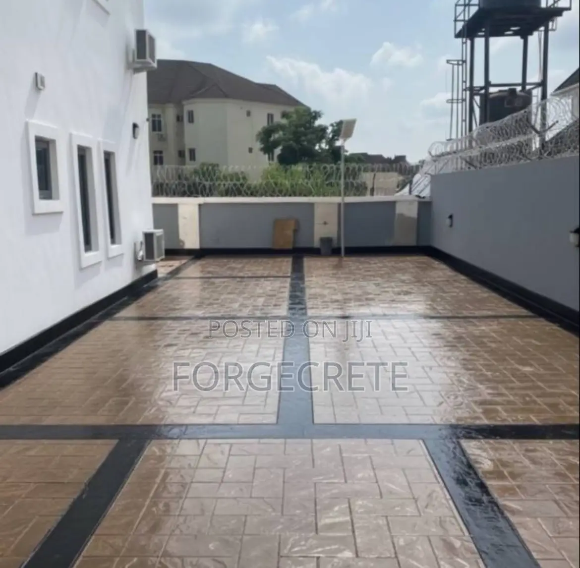 Glossy and Shiny Concrete Floor