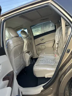 Toyota Venza 2011 Gray