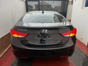 Hyundai Elantra 2012 Black