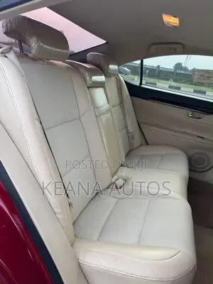Lexus ES 350 FWD 2015