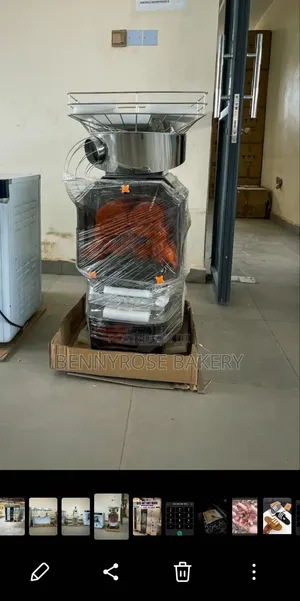 Orange Juicer