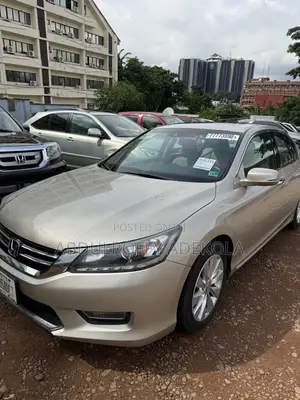 Honda Accord EX-L V-6 4dr Sedan w/Navigation (3.5L 6cyl 6A) 2014 Gold
