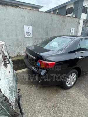 Toyota Corolla 2010 Black