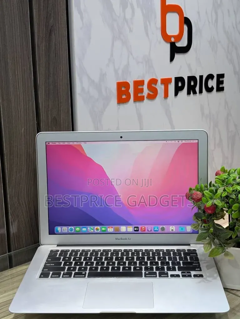 Laptop Apple MacBook Air 2017 8GB Intel Core i5 SSD 512GB