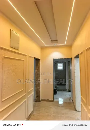 3bdrm Bungalow in Okebadan Estate, Akobo for rent