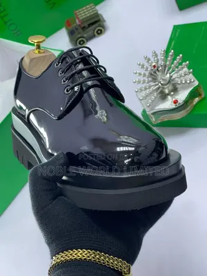 Veneta Men's Glossy Chunky Shoes DMN 7d