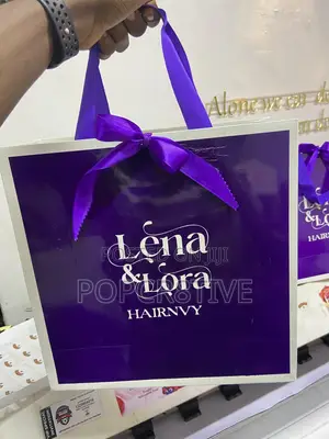 Custom-Sized Frame-Shaped Shopping Bags