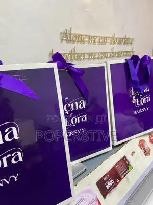 Custom-Sized Frame-Shaped Shopping Bags