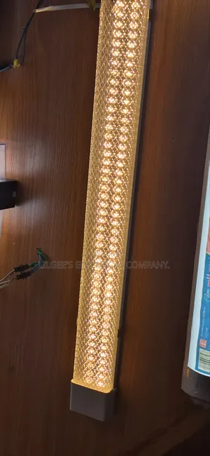 Warmwhite 2ft Surface Light Fitting