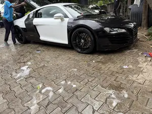 Audi R8 4.2 FSi Quattro R tronic 2009 White