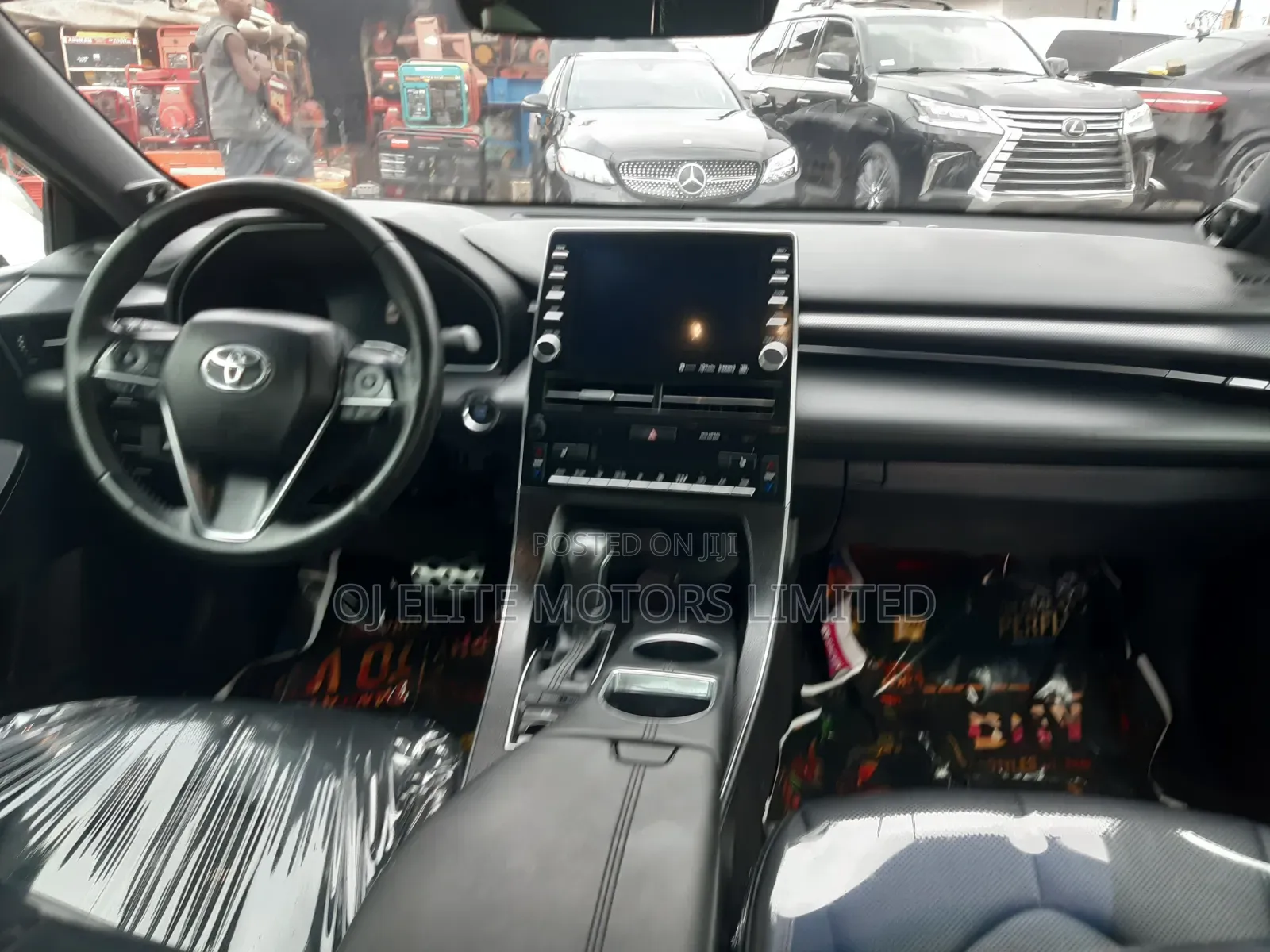 Toyota Avalon 2023 Silver