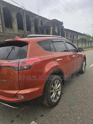 Toyota RAV4 2016 Orange