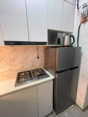 Furnished 1bdrm Room & Parlour in Off Pedro, Ladilak., Bariga / Shomolu