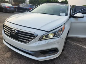Hyundai Sonata Limited Sedan FWD (2.4L 4cyl 6A) 2016 White