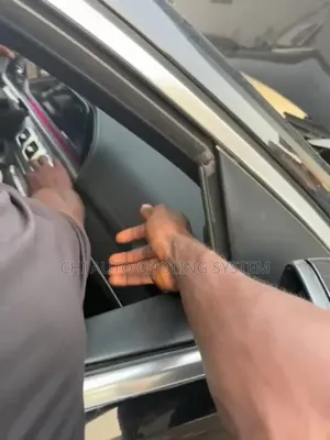 Fixing and Servicing the Air Conditioning System Inside a Vehicle
