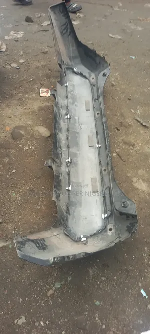Complete Front Tokunbor Bumper Pontiac Vibe 2010