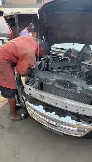 Fixing and Servicing the Air Conditioning System Inside a Vehicle