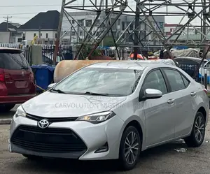 Toyota Corolla LE Premium 4dr Sedan (1.8L 4cyl CVT) 2016 Silver