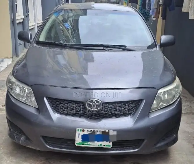 Toyota Corolla 2010 Gray