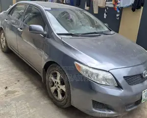 Toyota Corolla 2010 Gray