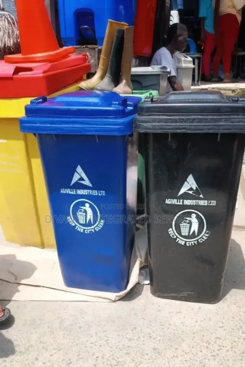 240 Litres Waste Bin With Wheeler.