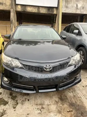 Toyota Camry SE 4dr Sedan (2.5L 4cyl 6A) 2012 Black