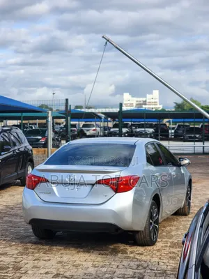 Toyota Corolla SE 4dr Sedan (1.8L 4cyl CVT) 2017 Silver