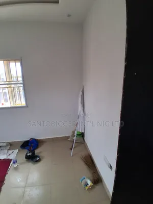 2bdrm Room & Parlour in Galadimawa Village for rent