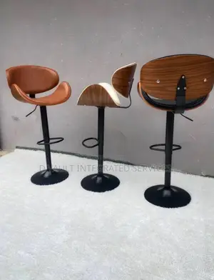 Swivel Bar Stool / Modern Swivel Chair