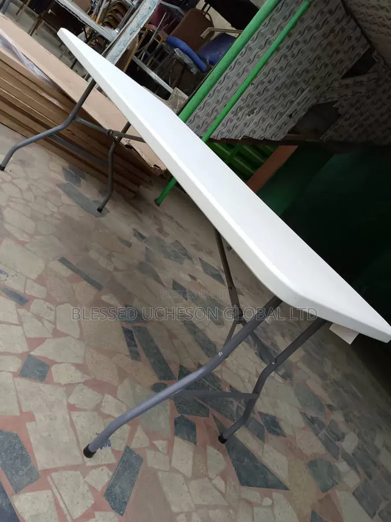 Brand New Premium 6ft Folding Table