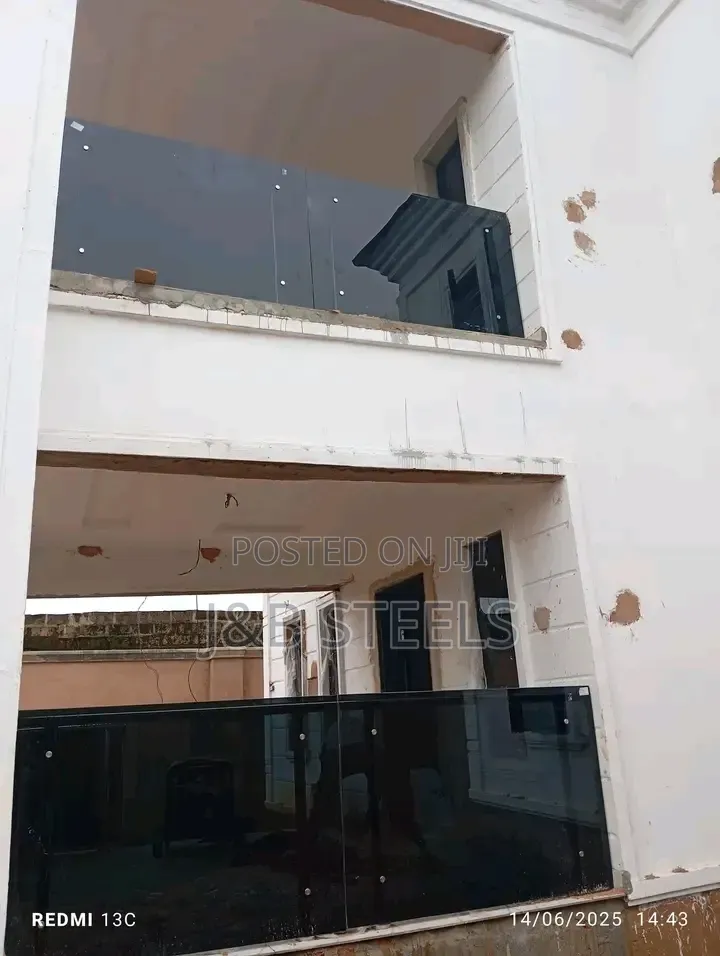 10m Tampered Glass
