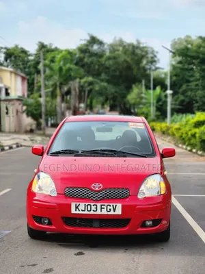Toyota Yaris 2005 Red
