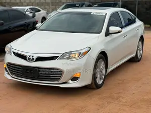 Toyota Avalon 2014 White