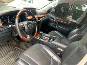 Lexus LX 2025