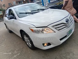 Toyota Camry 2010 White
