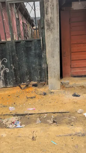 3bdrm House in Kosofe for sale