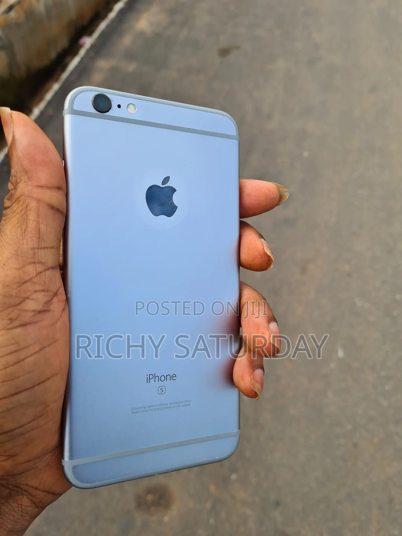 Apple iPhone 6s Plus 64 GB Gray