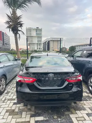 Toyota Camry LE (2.5L 4cyl 8A) 2019 Black