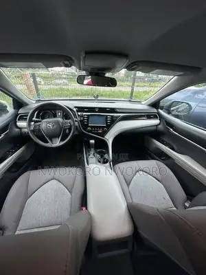 Toyota Camry LE (2.5L 4cyl 8A) 2019 Black