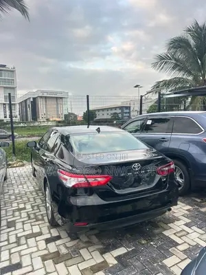 Toyota Camry LE (2.5L 4cyl 8A) 2019 Black
