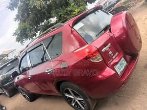 Toyota RAV4 2010 Red