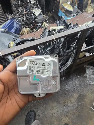 Head Light Charger Audi A4 2018 2024