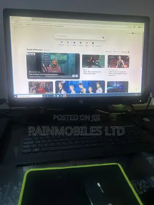 Desktop Computer HP Elite Mini 600 G9 4GB Intel Core i3 SSD 128GB