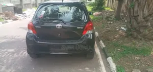 Toyota Yaris 2010 Black