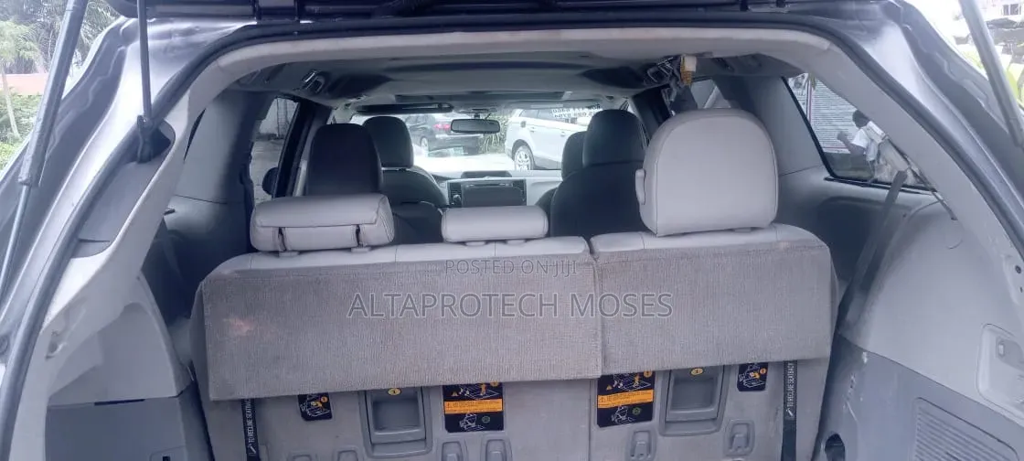 Toyota Sienna 2014 Gray