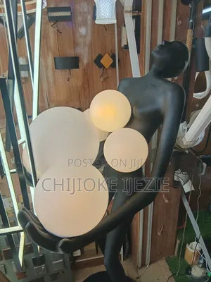 Humanoid Standing Light