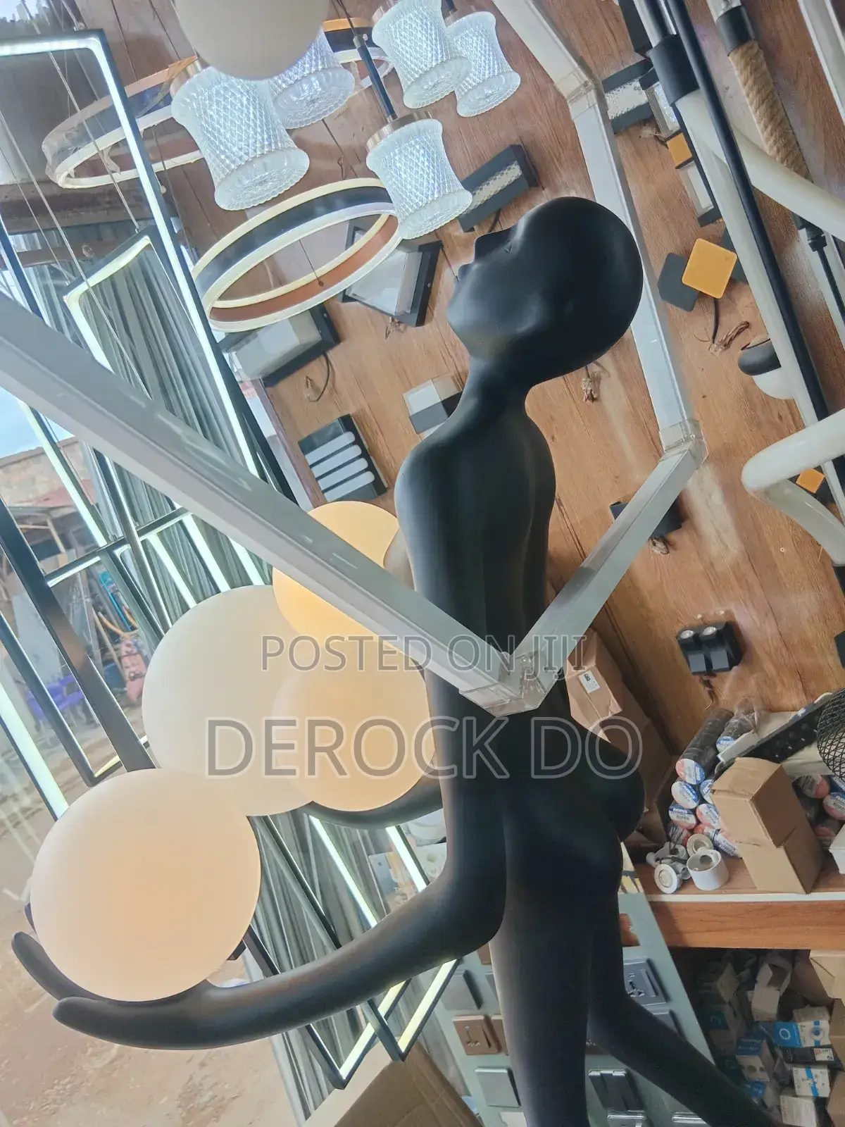 Humanoid Standing Light