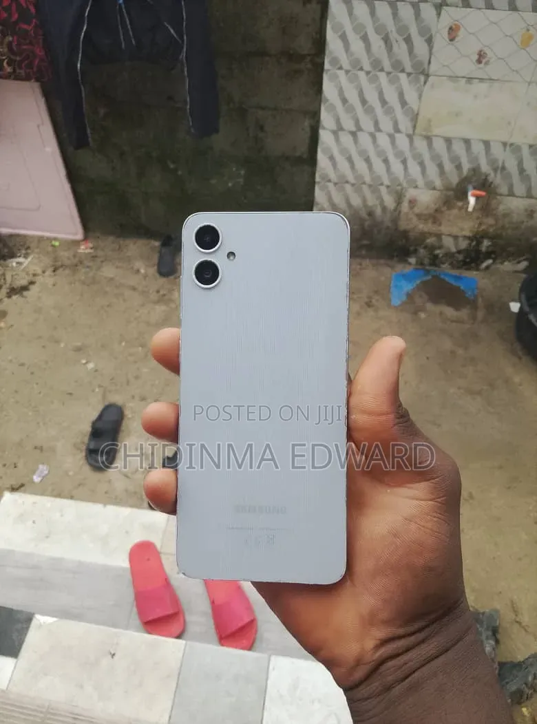 Samsung Galaxy A05 128 GB Silver